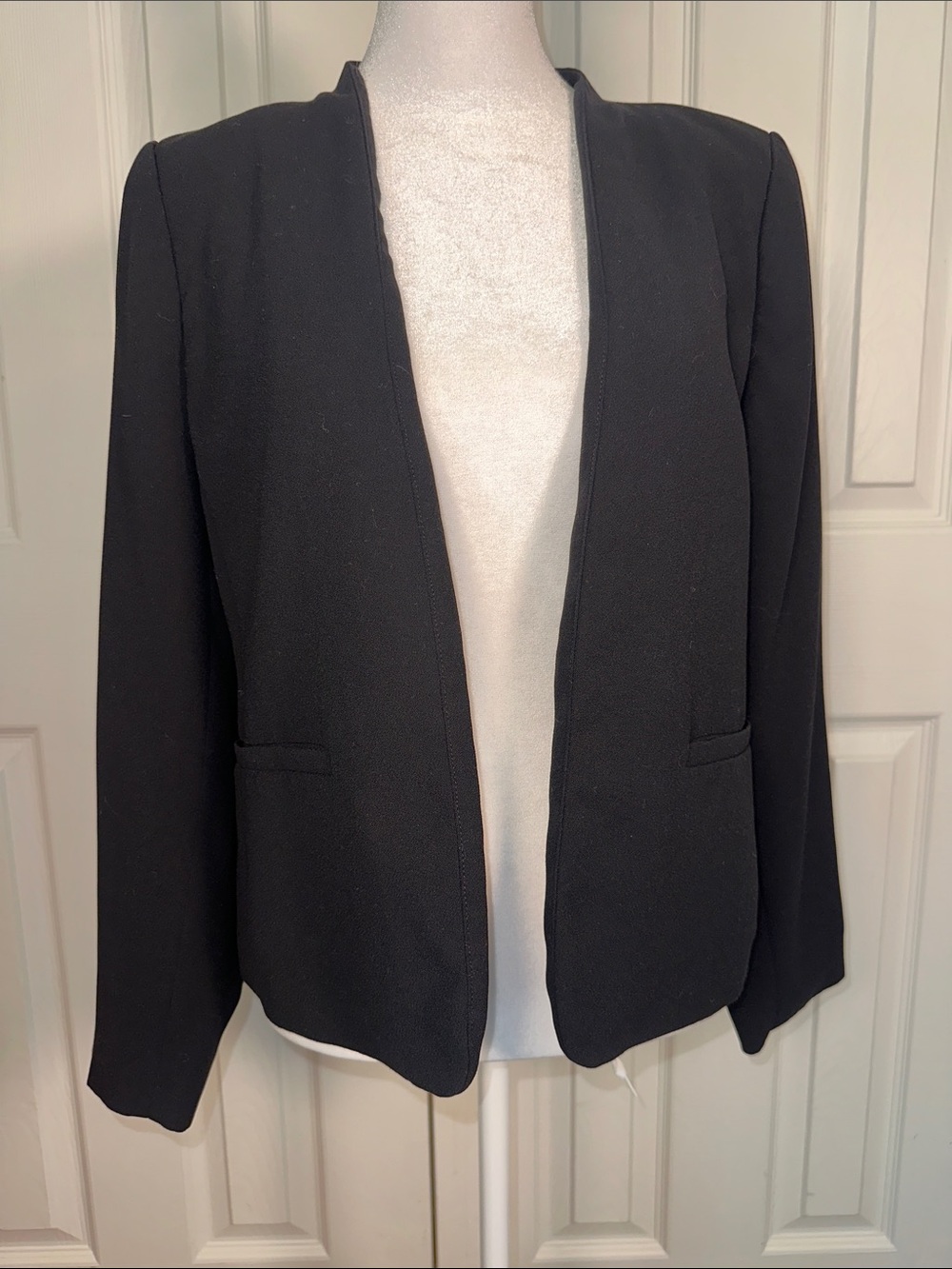 LOFT petite Black Open-Front Collarless Blazer
